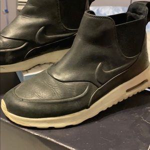 Nike women’s air max thea black size 6.5